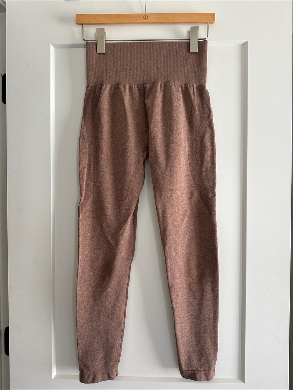 NVGTN Cocoa Curve Seamless Leggings Size Medium